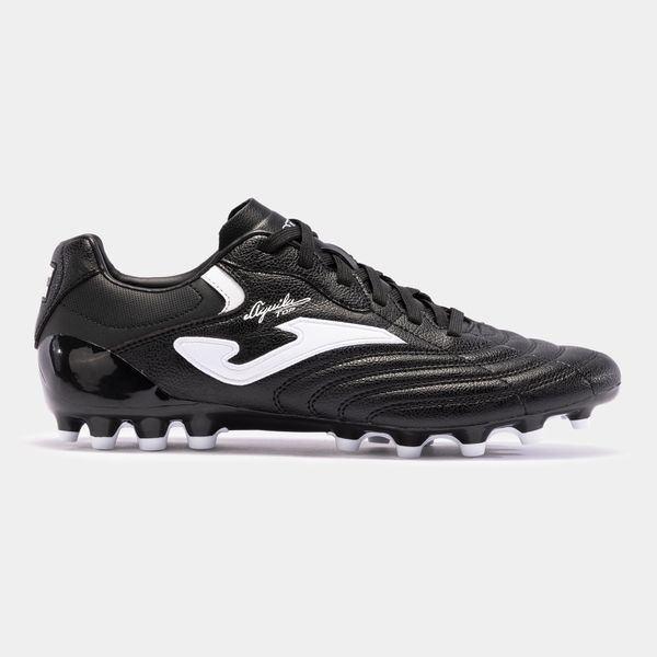 Buty piłkarskie korki męskie AGUILA CUP treningowe do piłki nożnej AG. Białe buty fitness męskie Joma, do piłki nożnej. W wyprzedaży za 302.10 zł.