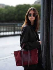 Maison héritage PARIS Skórzana torebka "Mini Malta" w kolorze bordowym - 38 x 24 x 9 cm rozmiar: onesize. Czerwone torebki klasyczne damskie maison héritage PARIS, bez wzorów, z materiału, bez dodatków. Za 361.13 zł.