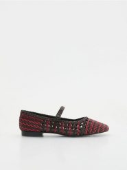 Plecione baleriny z paskiem - wielobarwny. Baleriny damskie Reserved, bez wzorów, ze skóry, bez obcasa. W wyprzedaży za 179.99 zł.