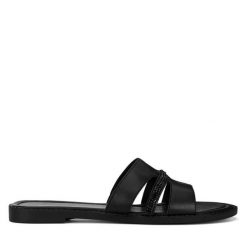 Klapki Lasocki. Czarne klapki damskie Lasocki, bez wzorów, bez obcasa. Za 83.99 zł.