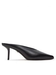 Max Mara Klapki Mmmulecalf 24245261716 Czarny. Czarne klapki damskie Max Mara, bez wzorów, ze skóry, bez obcasa. Za 2,349.00 zł.