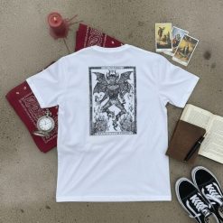 T-shirt Ghettoblaster Inferno white. Białe t-shirty męskie GHETTOBLASTER, l, bez wzorów, z jeansu, bez kołnierzyka. Za 156.09 zł.