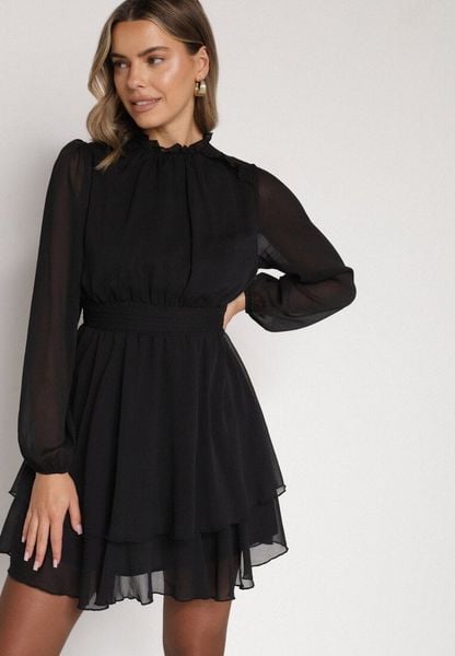 Czarna Rozkloszowana Sukienka Siateczkowa z Bufiastymi Rękawami Isovana. Czarne sukienki damskie Born2be, na co dzień, l, bez wzorów, eleganckie, bez kołnierzyka, bez ramiączek, rozkloszowane. Za 129.99 zł.