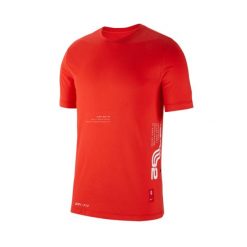 Koszulka sportowa damska Nike Kyrie Irving Dry-Fit z krótkim rękawem. Czerwone bluzki sportowe damskie Nike, l, bez wzorów, bez ramiączek. Za 139.99 zł.