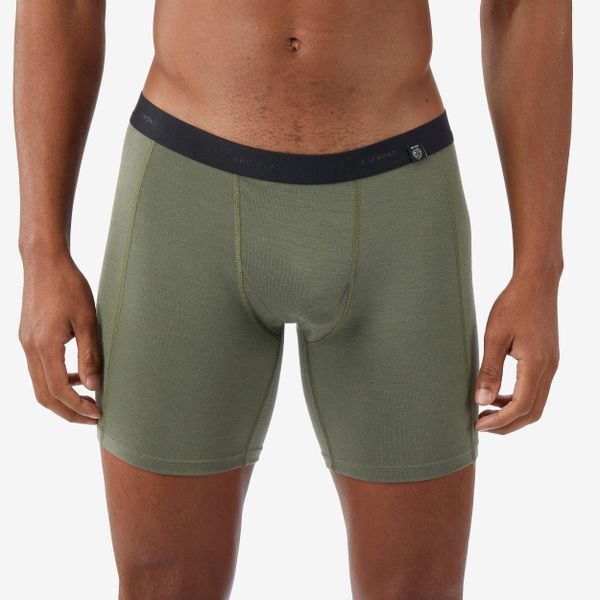 Bokserki trekkingowe męskie Forclaz MT500 merino. Zielone bokserki męskie SIMOND, bez wzorów, z dzianiny. Za 99.99 zł.