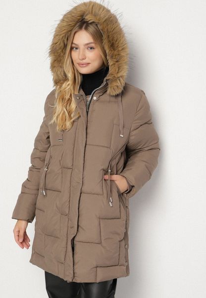 Brązowa Pikowana Kurtka z Kapturem z Futerkiem Ruvite. Brązowe kurtki damskie Born2be, l, bez wzorów, z dzianiny, z kapturem. Za 169.99 zł.