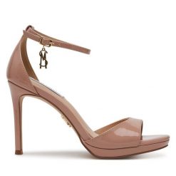 Sandały Steve Madden. Czerwone sandały damskie Steve Madden, bez wzorów, bez obcasa, na szpilce. Za 429.99 zł.