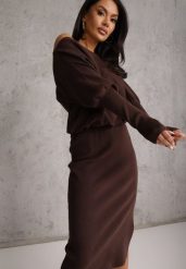 Brązowa Nietoperzowa Sukienka z Dzianiny z Wiskozą z Dekoltem w Łódkę Yuzoma. Brązowe sukienki damskie Renee, m, bez wzorów, z dzianiny, bez kołnierzyka, bez ramiączek, maxi, oversize. Za 169.99 zł.