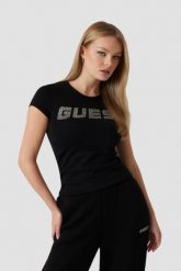 GUESS Czarny damski t-shirt Kiara, Rozmiar L. Czarne t-shirty damskie Guess, l, z aplikacjami, bez kołnierzyka. W wyprzedaży za 109.99 zł.