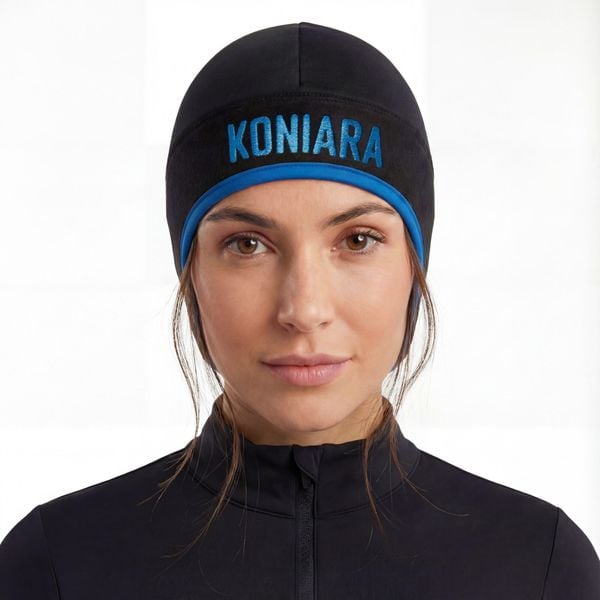 Czapka jeździecka pod kask GALOP WEAR Koniara. Czarne czapki męskie GALOP WEAR, z aplikacjami, z dzianiny. Za 139.00 zł.