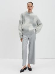 Someday Sweter "Teonie" w kolorze jasnoszaro-białym rozmiar: S. Szare swetry klasyczne damskie Someday, s, z wełny, bez kołnierzyka. Za 143.99 zł.