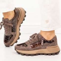 Brązowe skórzane półbuty damskie Filippo Dp7988/26. Brązowe półbuty damskie Filippo, bez wzorów, z dzianiny, bez obcasa. Za 299.00 zł.