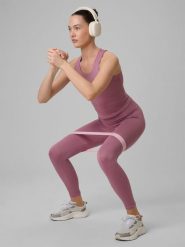 4F Crop-top treningowy szybkoschnący damski - różowy XS. Brązowe topy damskie 4f, xs, bez wzorów, z elastanu, bez kołnierzyka. Za 99.99 zł.