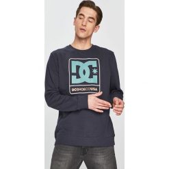 DC - Bluza. Niebieskie bluzy bez kaptura męskie DC, l, z bawełny. W wyprzedaży za 159.90 zł.