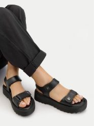 G-Star Raw Sandały CEO-WI16-AVA-04 Czarny. Czarne sandały damskie G-Star, bez wzorów, ze skóry, bez obcasa, na płaskiej podeszwie. Za 173.99 zł.