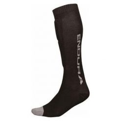 Endura SingleTrack skarpetki ochronne na goleń. Czarne skarpetki męskie ENDURA, bez wzorów. Za 307.99 zł.