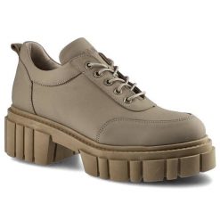 Półbuty damskie Karino, ze skóry naturalnej z gładką cholewką oraz masywną podeszwą o wyrazistej strukturze, jasnobeżowe, 3946-007-P. Brązowe półbuty damskie Karino, bez wzorów, z nubiku, klasyczne, bez obcasa. Za 269.00 zł.