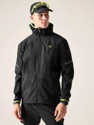 Dare 2b Kurtka przeciwdeszczowa "Ultra-Light" w kolorze czarnym rozmiar: M. Czarne kurtki outdoor męskie Dare 2b, m, bez wzorów, z materiału, bez kaptura. Za 223.73 zł.