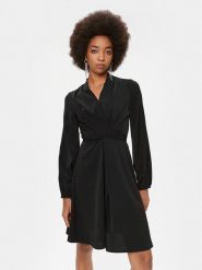 DKNY Sukienka codzienna DD3G2174 Czarny Regular Fit. Czarne sukienki damskie DKNY, na co dzień, bez wzorów, z syntetyku, bez kołnierzyka, bez ramiączek, proste. Za 999.99 zł.