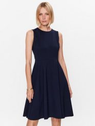 Lauren Ralph Lauren Sukienka codzienna 250851951002 Granatowy Regular Fit. Niebieskie sukienki damskie Lauren Ralph Lauren, na co dzień, bez wzorów, z wiskozy, bez kołnierzyka, bez ramiączek, proste. Za 599.99 zł.