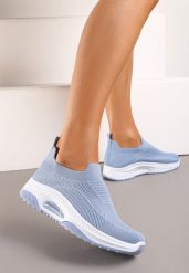 Niebieskie Casualowe Buty Sportowe na Grubszej Podeszwie Ozdobione Perforacją Fiovena. Niebieskie buty sportowe na co dzień damskie Renee, bez wzorów, z jeansu. Za 39.99 zł.