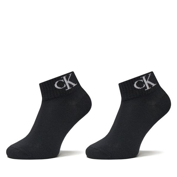 Skarpety długie Calvin Klein Jeans. Czarne skarpetki damskie Calvin Klein Jeans, bez wzorów, z jeansu. Za 59.99 zł.