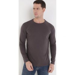 Ciemnoszara Bluzka Ideld. Szare koszulki męskie z długim rękawem Born2be, m, z dzianiny. Za 14.99 zł.