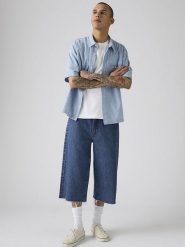 Levi's Szorty dżinsowe "478" w kolorze niebieskim rozmiar: W34. Niebieskie szorty męskie Levi's, z aplikacjami, z jeansu, klasyczne. Za 149.95 zł.