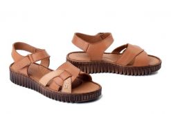 KOCH 030.332.3264 coconut-sciossors, sandały damskie. Brązowe sandały damskie KOCH, bez wzorów, ze skóry, bez obcasa. Za 239.90 zł.