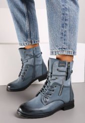 Niebieskie Botki Workery z Łączonych Materiałów z Ozdobnym Suwakiem Debiora. Niebieskie botki damskie Born2be, z jeansu, eleganckie, bez obcasa, na płaskiej podeszwie, bez zapięcia. Za 149.99 zł.