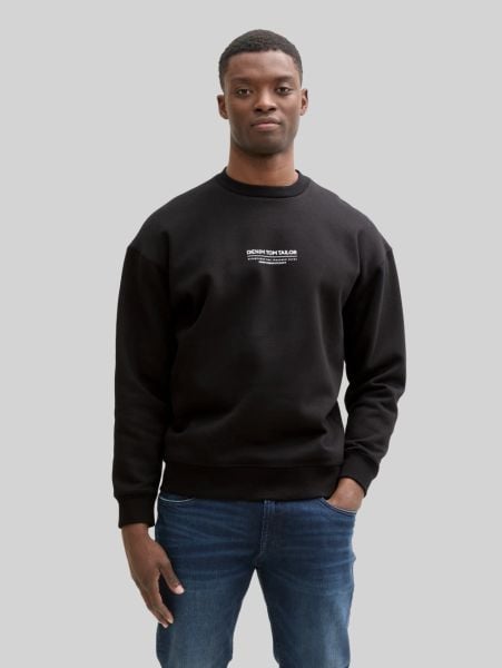 Męska Bluza Tom Tailor Relaxed Printed Crewneck Black 1045579 29999. Czarne bluzy bez kaptura męskie Tom Tailor, m. Za 119.99 zł.