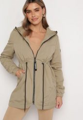 Jasnozielona Kurtka Parka z Kapturem Mesovera. Zielone kurtki damskie Born2be, s, bez wzorów. Za 159.99 zł.