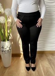 Czarne elastyczne spodnie Jasmin ze zwężaną nogawką PLUS SIZE XXL. Czarne spodnie materiałowe damskie Nasi partnerzy, bez wzorów, z elastanu, biznesowe, plus size. Za 179.90 zł.
