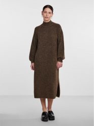 YAS Sukienka dzianinowa 26030704 Brązowy Loose Fit. Brązowe sukienki damskie YAS, xl, bez wzorów, z dzianiny, bez kołnierzyka, bez ramiączek. Za 199.99 zł.