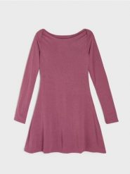 Gładka sukienka z długim rękawem - różowy. Czerwone sukienki damskie Sinsay, l, bez wzorów, bez kołnierzyka, bez ramiączek. Za 29.99 zł.