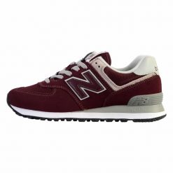 Buty do chodzenia męskie New Balance 574. Czerwone obuwie do biegania damskie New Balance, New Balance 574. Za 549.00 zł.