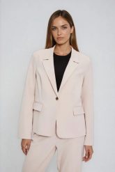 Jednorzędowa marynarka beżowa. Brązowe marynarki i żakiety damskie MOODO, l, bez wzorów, z elastanu. Za 199.99 zł.