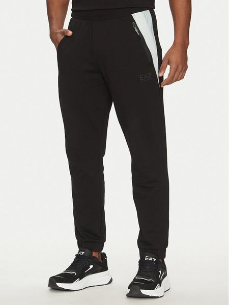 EA7 Emporio Armani Spodnie dresowe 7M000274 AF12451 UC001 Czarny Regular Fit. Czarne spodnie dresowe męskie EA7 Emporio Armani, bez wzorów, z bawełny. Za 299.99 zł.