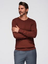 Męski sweter z okrągłym dekoltem z elastycznej dzianiny o klasycznym splocie - bordowy V4 - Rozmiar: L. Czerwone swetry męskie Ombre Clothing, l, bez wzorów, z dzianiny, bez kołnierzyka. W wyprzedaży za 142.49 zł.