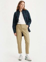 Levi's Spodnie chino w kolorze beżowym rozmiar: W27/L29. Brązowe spodnie materiałowe damskie Levi's, bez wzorów, z podwyższonym stanem. Za 197.95 zł.