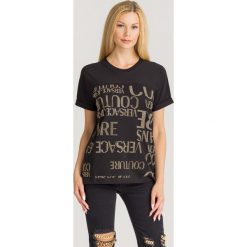 T-SHIRT VERSACE JEANS COUTURE. Czarne t-shirty damskie Versace Jeans Couture, l, z aplikacjami, z bawełny, bez kołnierzyka. Za 649.00 zł.