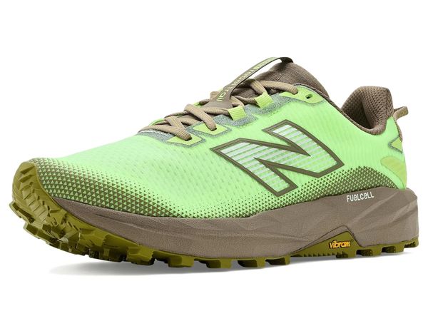 Buty - Trail - Męskie - FuelCell REBEL - komfort i przyczepność. Brązowe obuwie do biegania damskie New Balance. Za 663.60 zł.