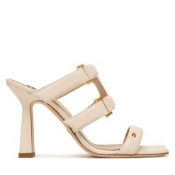 Klapki Elisabetta Franchi. Białe klapki damskie Elisabetta Franchi, bez wzorów, bez obcasa. Za 2,639.00 zł.