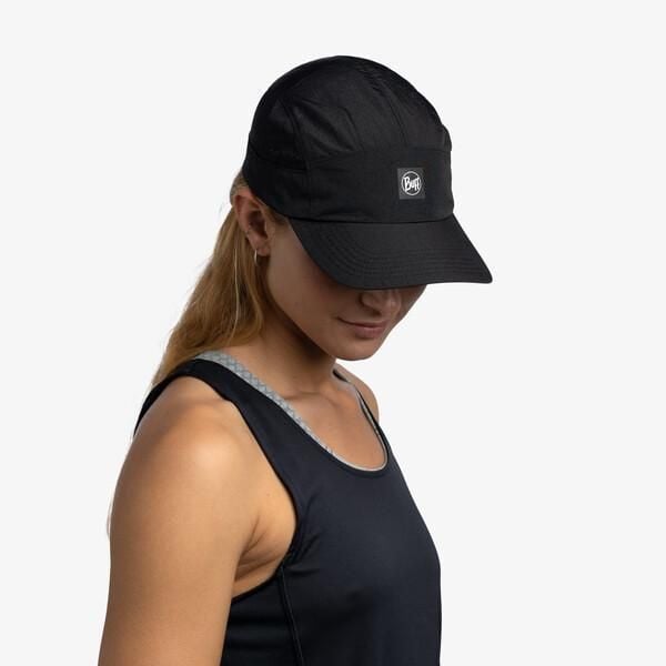 Czapka z daszkiem BUFF SPEED CAP SOLID BLACK. Czarne czapki męskie Buff, bez wzorów. Za 99.65 zł.