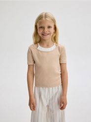 Prążkowany t-shirt - beżowy. Brązowe koszulki dziewczęce Reserved, bez wzorów, z bawełny, bez ramiączek. W wyprzedaży za 12.99 zł.