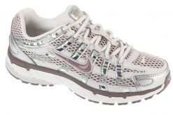 Buty sportowe Sneakersy damskie, W P-6000. Białe buty sportowe na co dzień damskie Nike, bez wzorów, z materiału, trekkingowe. Za 587.60 zł.