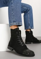 Czarne Botki na Płaskiej Podeszwie ze Sznurowaniem i Cyrkoniami Innama. Czarne botki damskie Renee, z jeansu, eleganckie, bez obcasa, na płaskiej podeszwie, bez zapięcia. Za 109.99 zł.