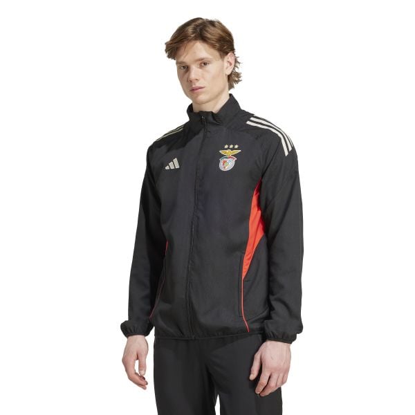 Kurtka dresowa Benfica Lizbona Tiro 25. Czarne kurtki męskie Adidas, bez wzorów, z dresówki, sportowe, bez kaptura. Za 362.00 zł.