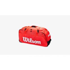 Torba do treningu Wilson SUPER TOUR TRAVEL BAG red. Czerwone torebki klasyczne damskie Wilson, bez wzorów, bez dodatków. W wyprzedaży za 699.99 zł.