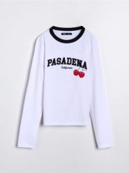 Koszulka z długim rękawem i nadrukiem - biały. Białe t-shirty damskie Sinsay, l, bez wzorów, bez kołnierzyka. W wyprzedaży za 9.99 zł.